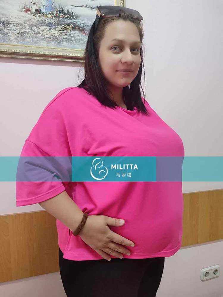乌克兰试管妈妈做B超