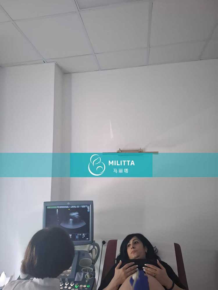 试管妈妈做B超