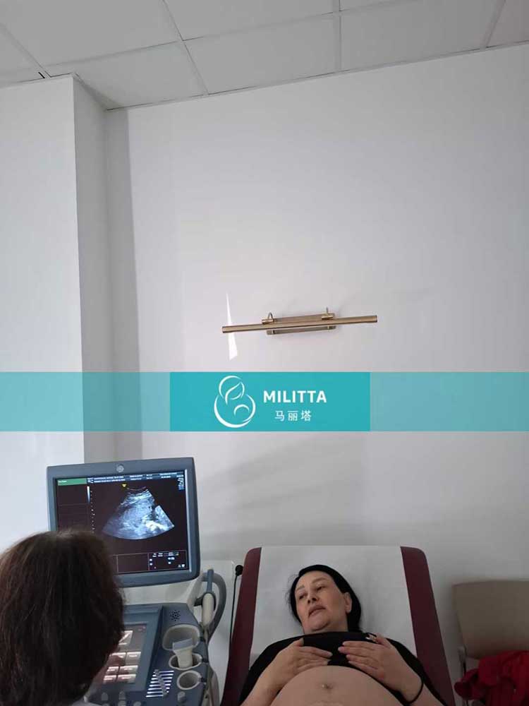 试管妈妈做B超