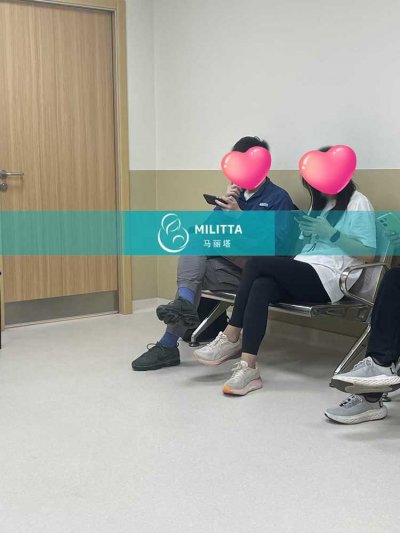 五个家庭到格鲁吉亚助孕选择三家医院签署医疗协议