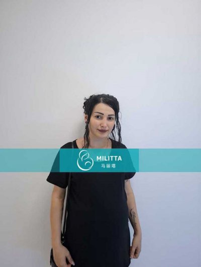 两个家庭到格鲁吉亚试管助孕匹配的孕晚期试管妈妈做B超
