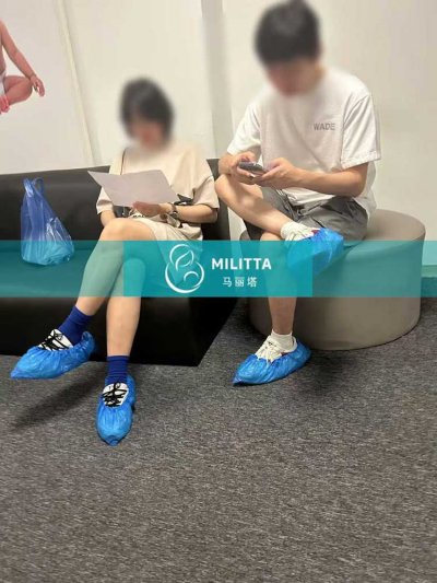 两对到格鲁吉亚试管生娃的夫妇在Beta医院面见医
