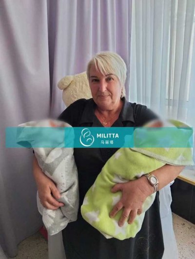 钟夫妇还未到达乌克兰，安排育儿师帮钟夫妇接她们的试管宝宝出院