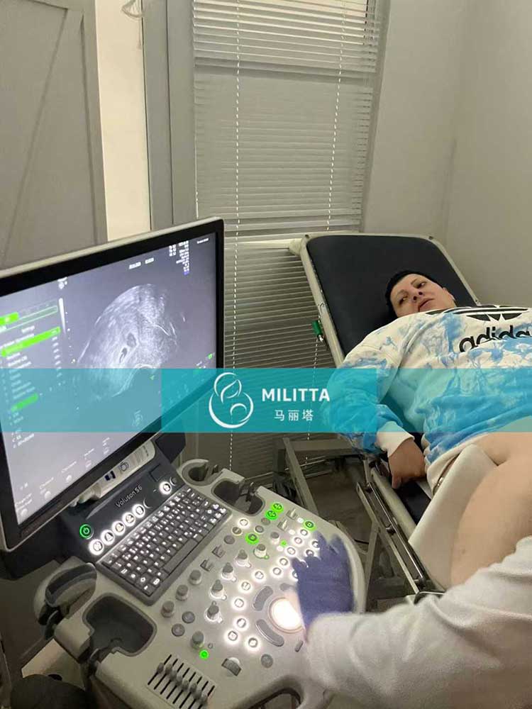 试管妈妈做首次B超