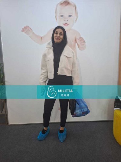 安排四位客户在格鲁吉亚匹配的试管妈妈到医院进行内膜调理