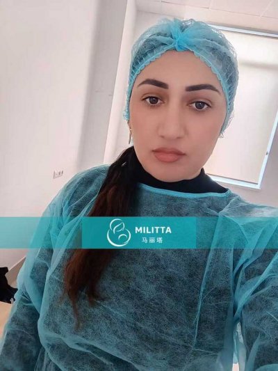 在格鲁吉亚的手术室里,两位试管妈妈完成两场