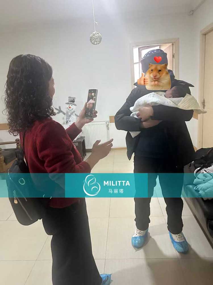 格鲁吉亚试管宝宝出院