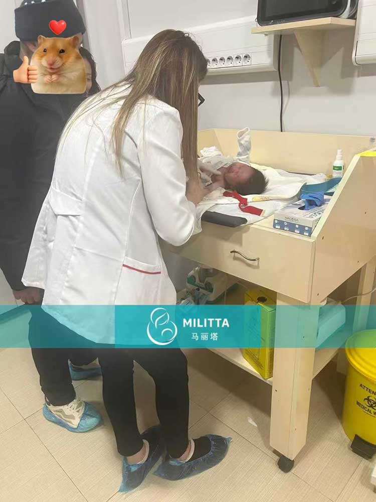 格鲁吉亚试管宝宝出院