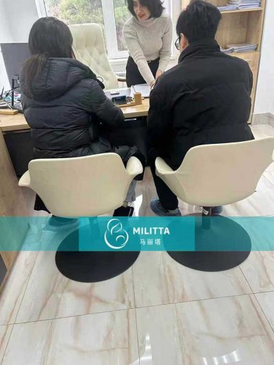 两个家庭到格鲁吉亚silk医院开始试管就诊