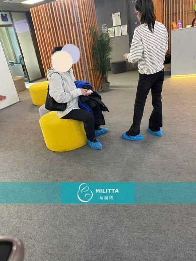 前就和医院早期对接的两对夫妇在格鲁吉亚Beta医院就诊