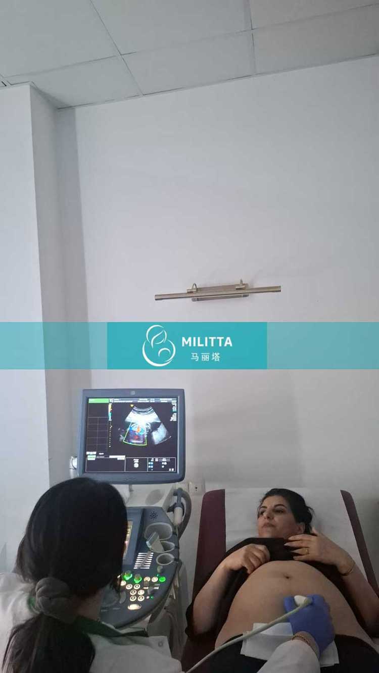 试管妈妈做B超