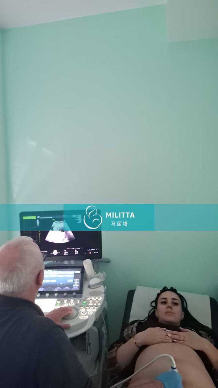 试管妈妈做B超