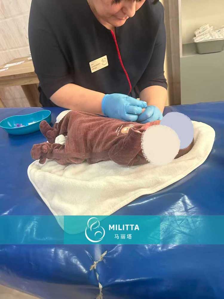 接试管宝宝出院